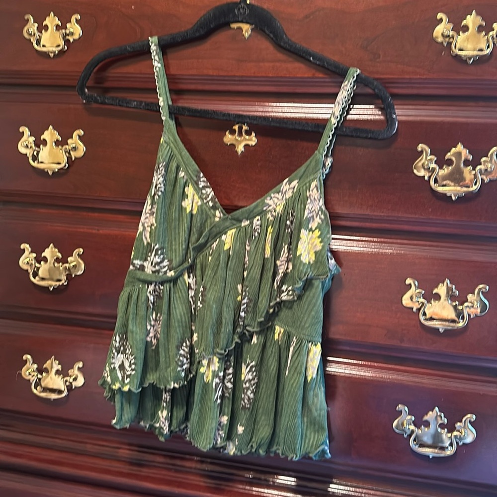 Free people layered tank.  Size XS